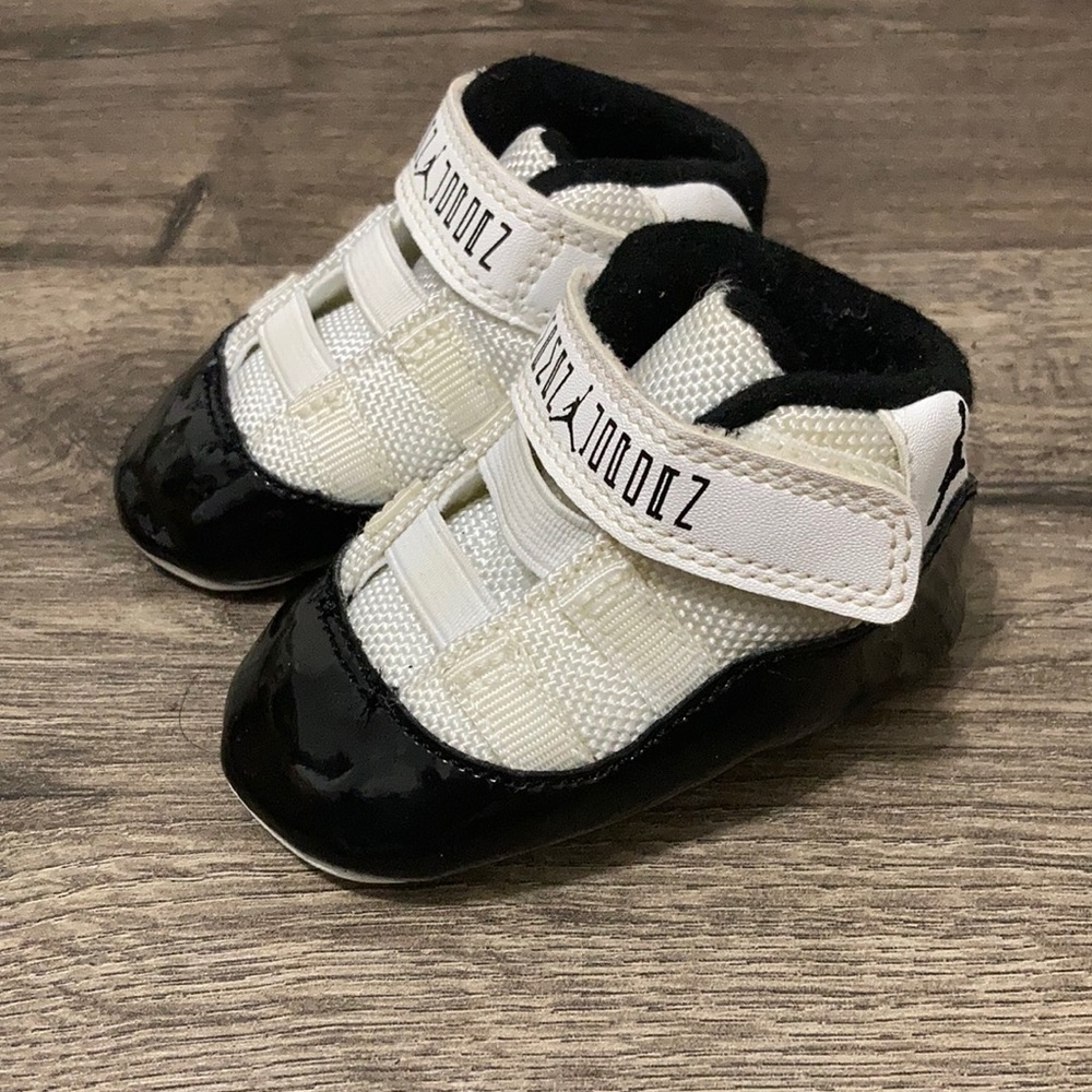 Air Jordan retro 11 concords sz 2c